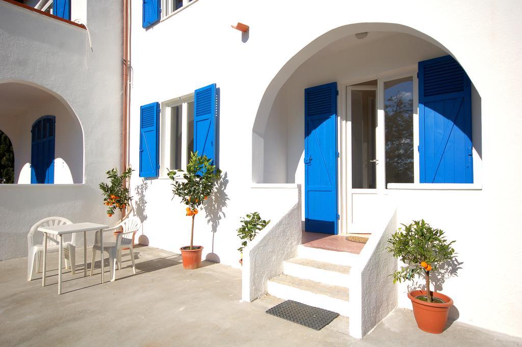 Casa Balena Bianca Apartman Lacona Kültér fotó